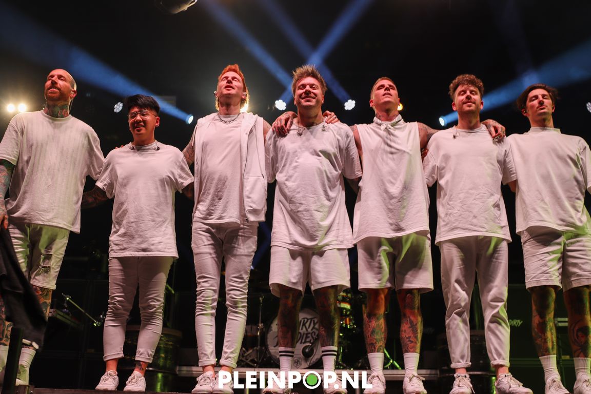 THE DIRTY DADDIES     (69)